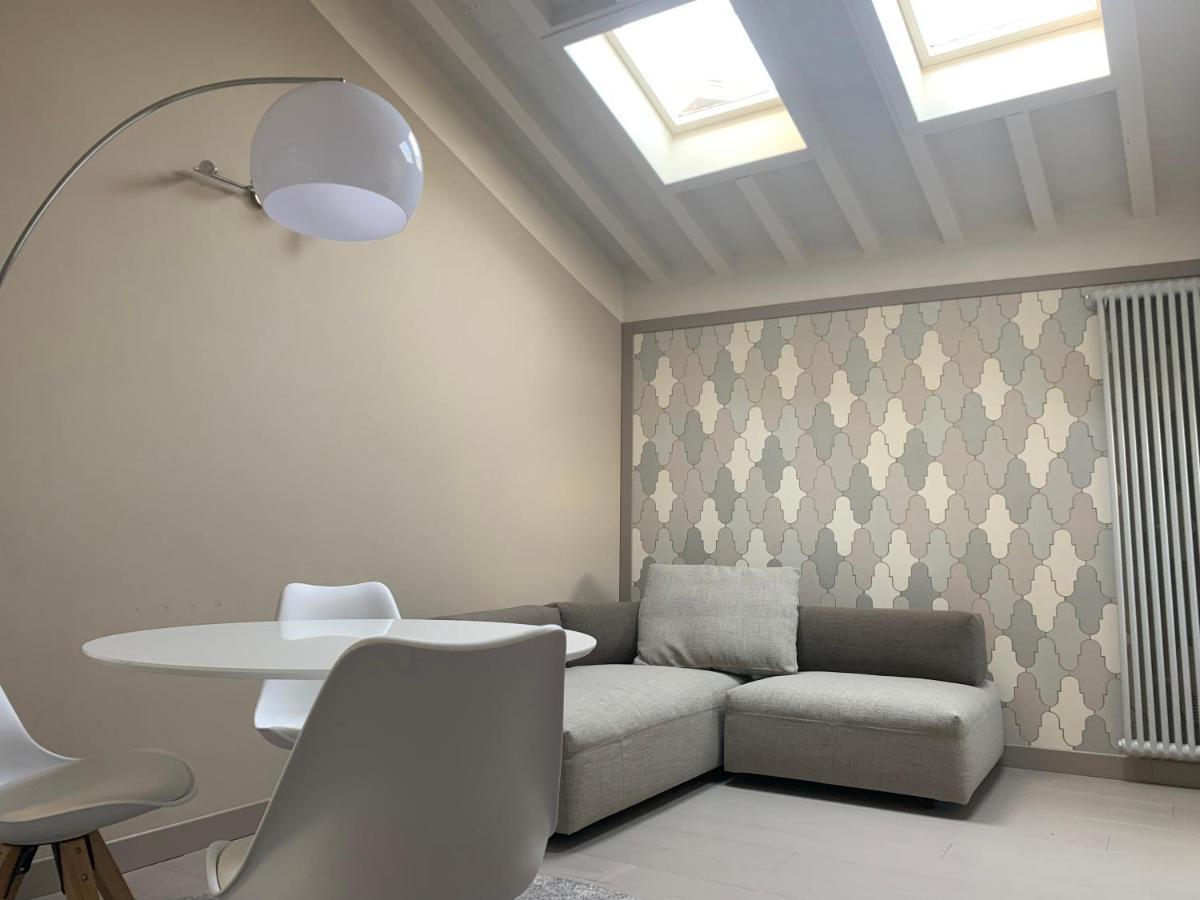 Maison Del Ducato “Cavour 24” Parma Luaran gambar