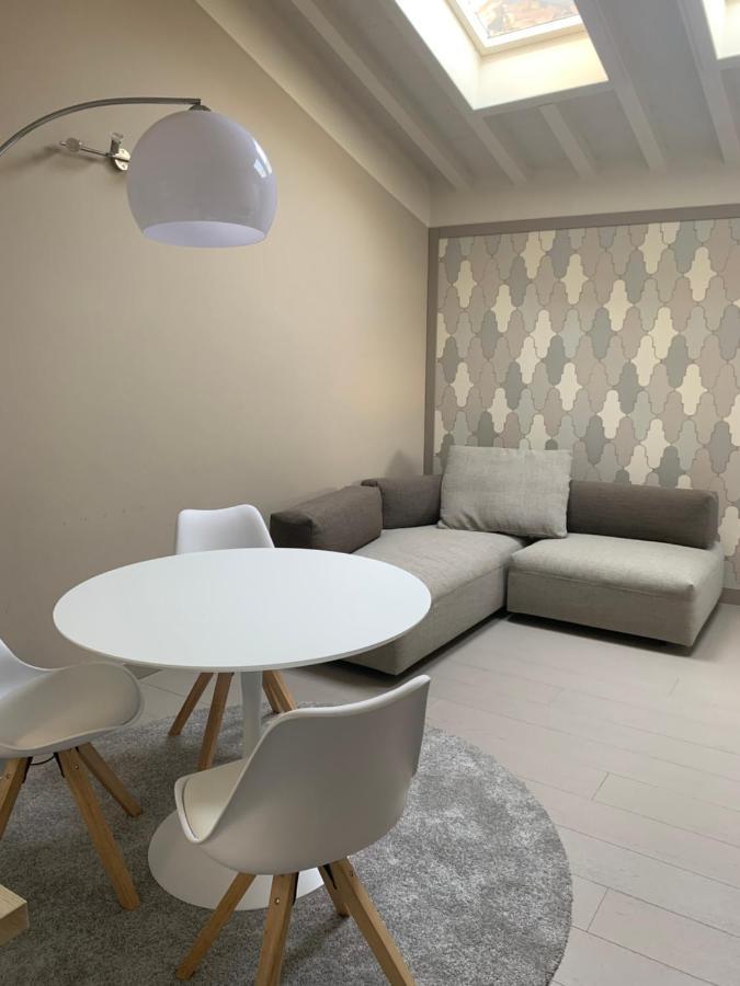 Maison Del Ducato “Cavour 24” Parma Luaran gambar